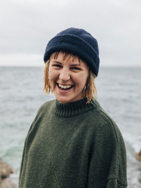 Finisterre Marineblaue Wollfleece-Mütze