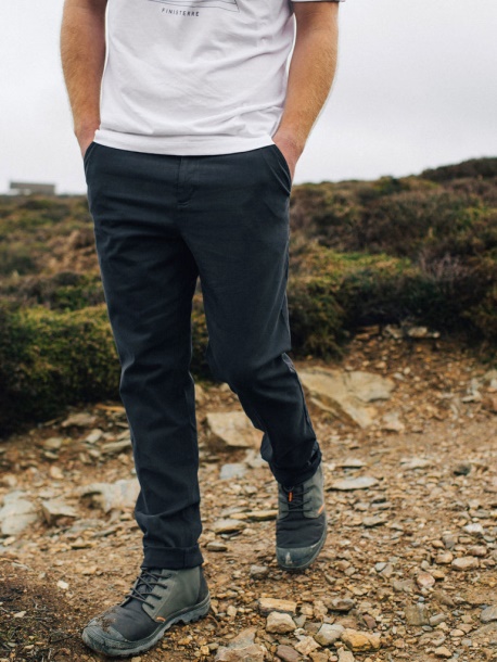 Navy Finisterre Koerner Hose