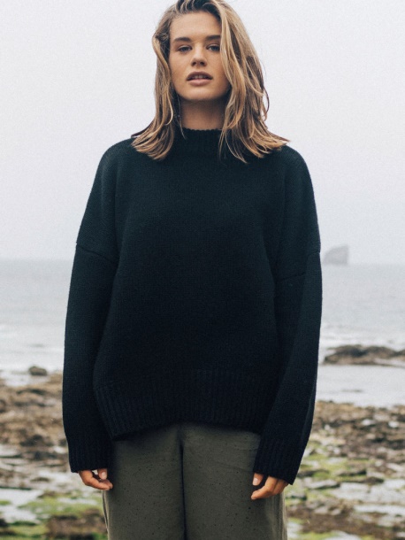 Schwarzer Strickpullover Finisterre